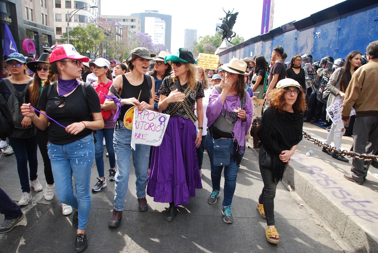 Artículo El Salto: La ola de los feminismos en red: contra el poder y por los mundos de vida
