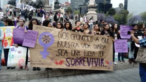 Idus de marzo en México. La acción directa en las redes y en las calles de las multitudes conectadas feministas